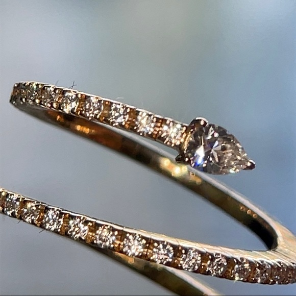 14k Gold Moissanite Snake Dragon Ring - Picture 15 of 17